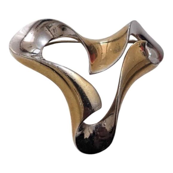 Vintage Crown Trifari Brooch Modernist Silvertone & Goldtone Wave - Picture 1 of 5